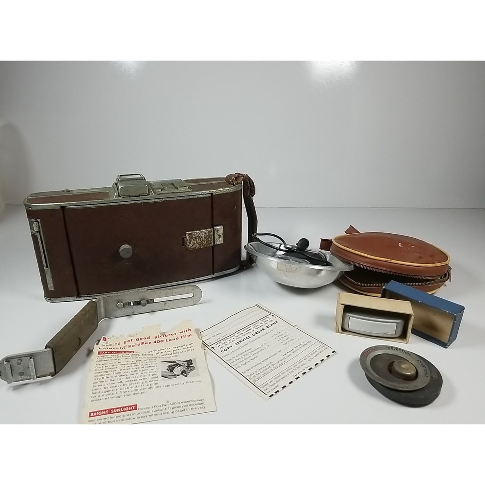 Vintage Polaroid Land Camera Model 95A W/Flashes + Xtras, Untested / As is